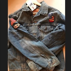 Levi’s classic trucker denim jacket